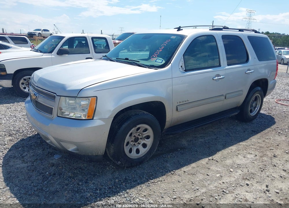2011 CHEVROLET TAHOE VIN: 1GNSCBE00BR167713
