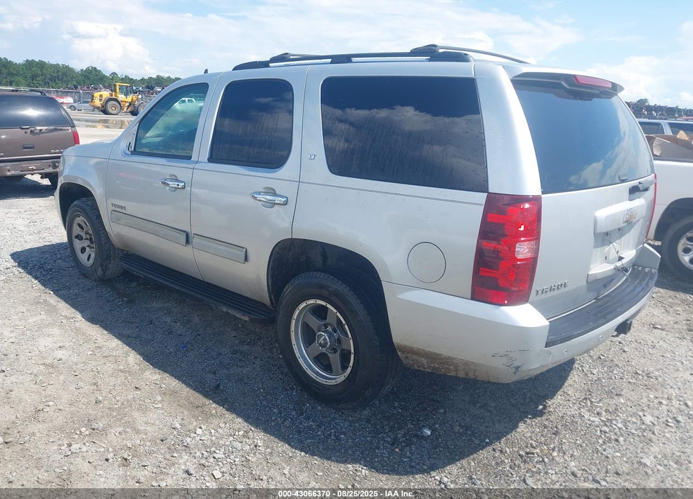 2011 CHEVROLET TAHOE VIN: 1GNSCBE00BR167713