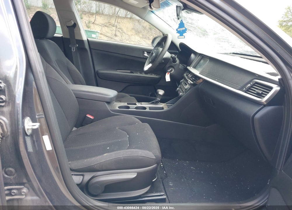 2019 KIA OPTIMA VIN: 5XXGT4L3XKG378458