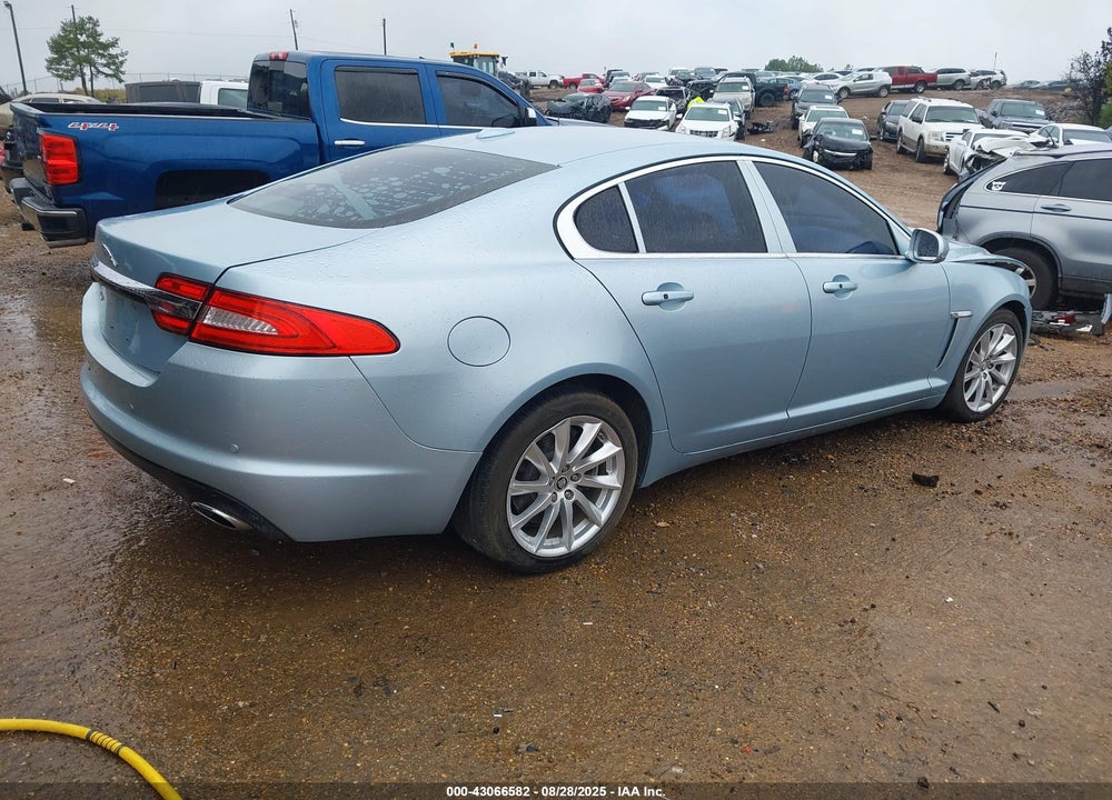 2012 JAGUAR XF VIN: SAJWA0FBXCLS28723