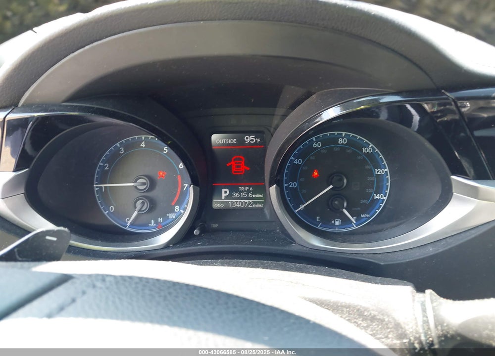 2016 TOYOTA COROLLA VIN: 5YFBURHE5GP461325