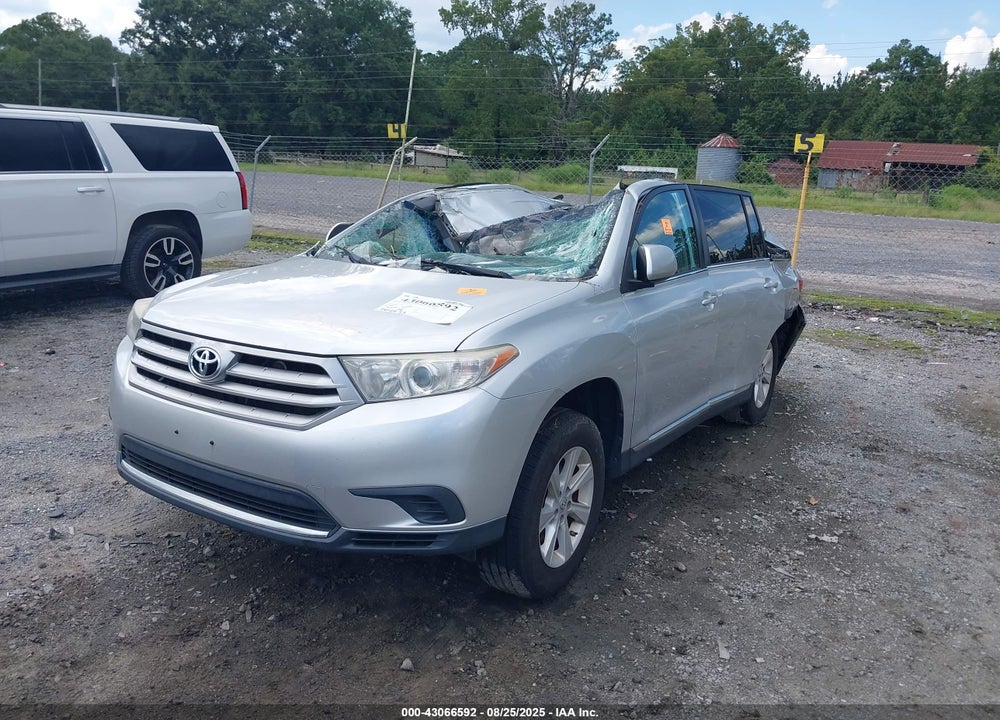 2013 TOYOTA HIGHLANDER BASE V6 VIN: 5TDBK3EH3DS265629