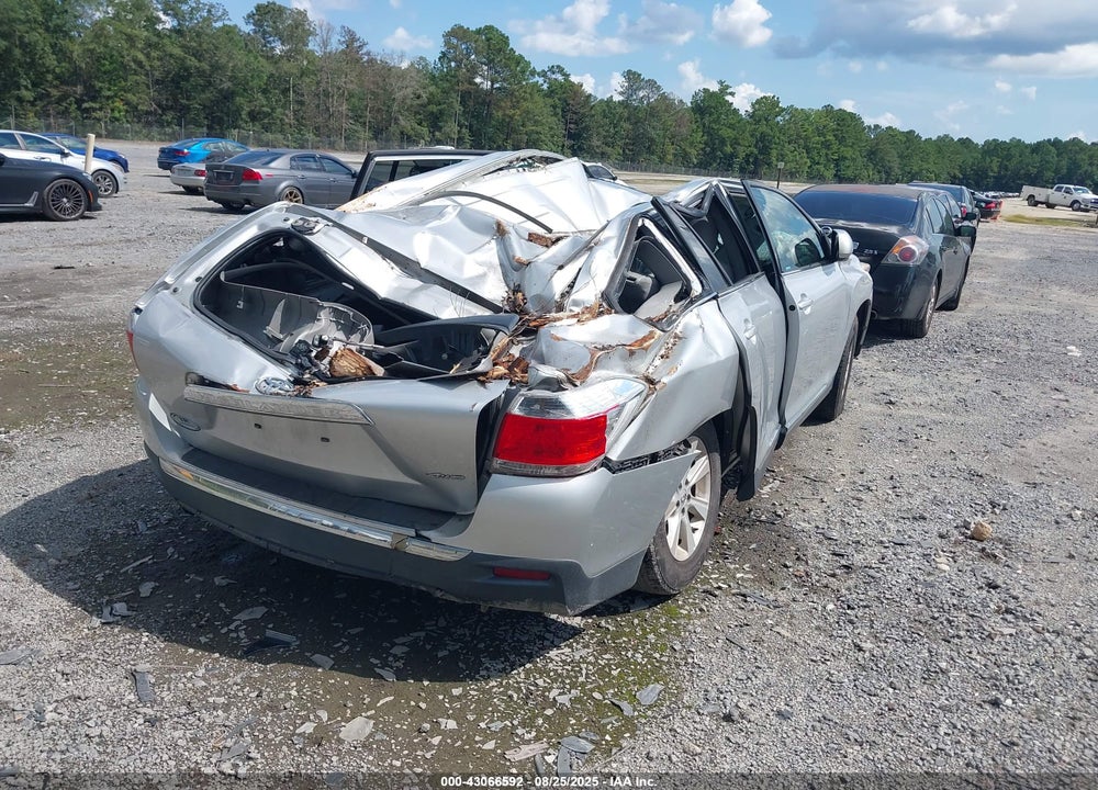 2013 TOYOTA HIGHLANDER BASE V6 VIN: 5TDBK3EH3DS265629