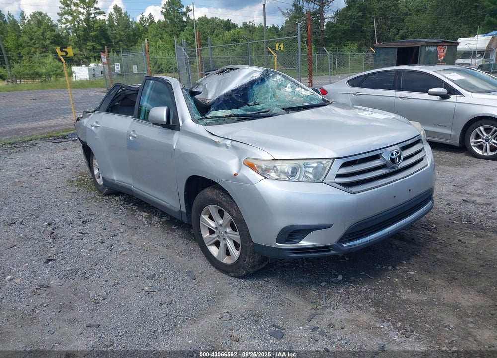 2013 TOYOTA HIGHLANDER BASE V6 VIN: 5TDBK3EH3DS265629