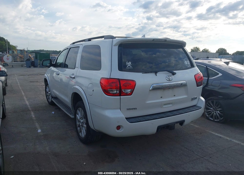 2010 TOYOTA SEQUOIA PLATINUM 5.7L V8 VIN: 5TDYY5G18AS027548