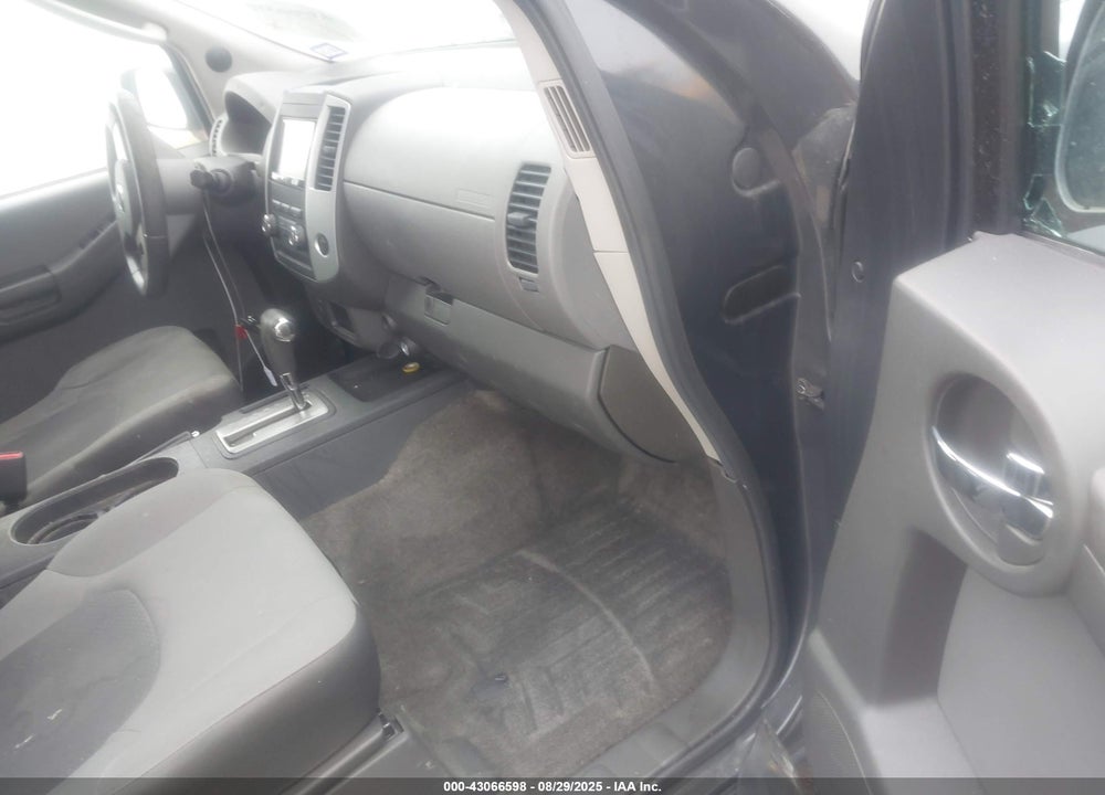 2012 NISSAN XTERRA VIN: 5N1AN0NU3CC526221