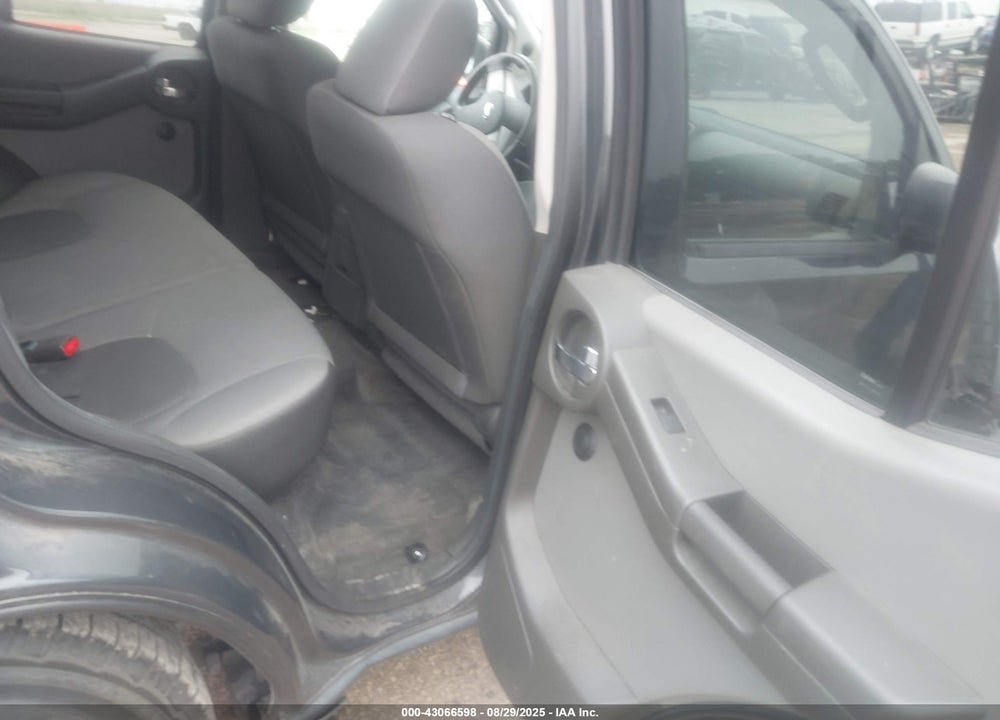 2012 NISSAN XTERRA VIN: 5N1AN0NU3CC526221