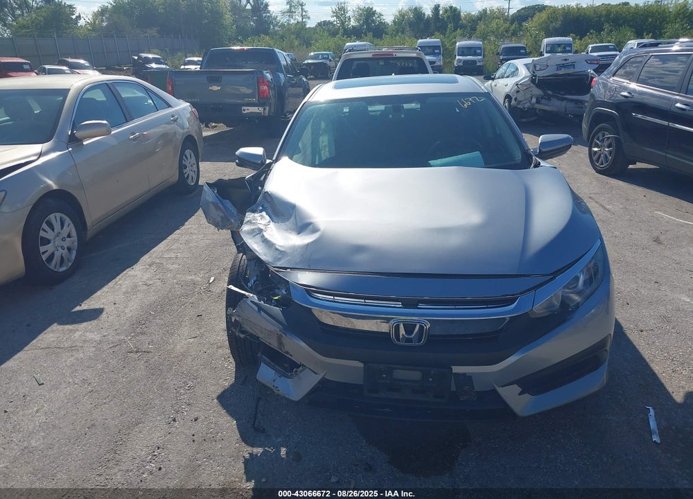 2017 HONDA CIVIC VIN: 19XFC2F77HE054772