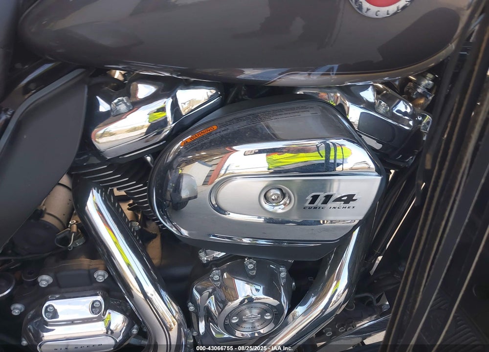 2023 HARLEY-DAVIDSON FLHTCUTG VIN: 1HD1MAF27PB851393