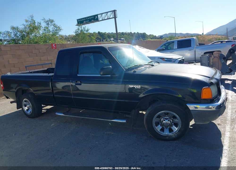 2002 FORD RANGER XLT VIN: 1FTZR44E02PB03732