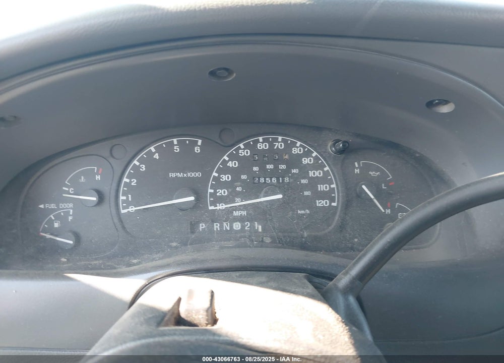 2002 FORD RANGER XLT VIN: 1FTZR44E02PB03732