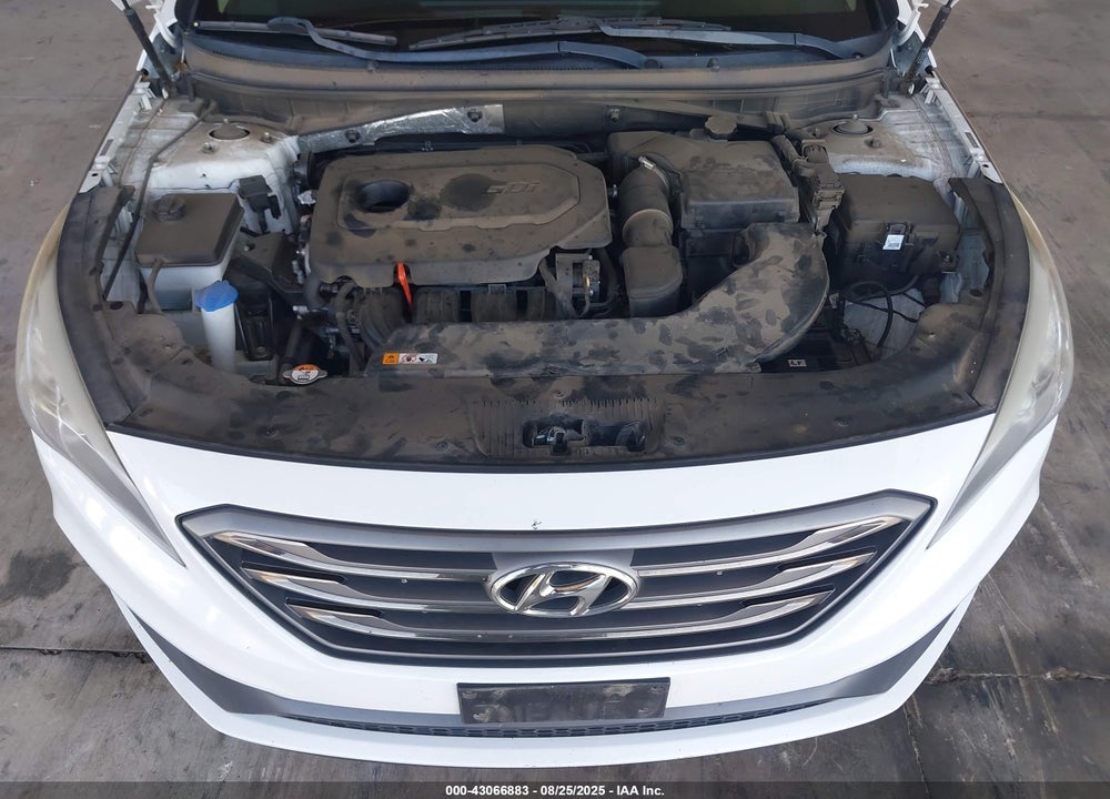 2015 HYUNDAI SONATA VIN: 5NPE34AF8FH228623
