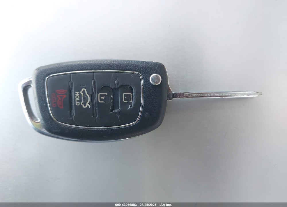 2015 HYUNDAI SONATA VIN: 5NPE34AF8FH228623