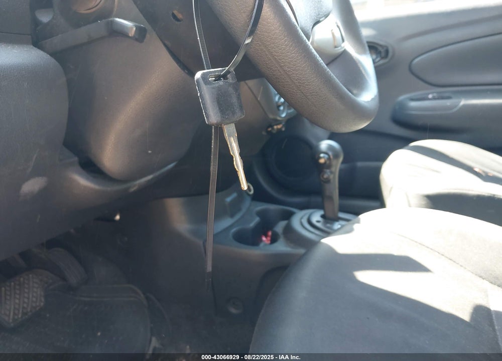 2017 NISSAN VERSA 1.6 S+ VIN: 3N1CN7AP6HL805392