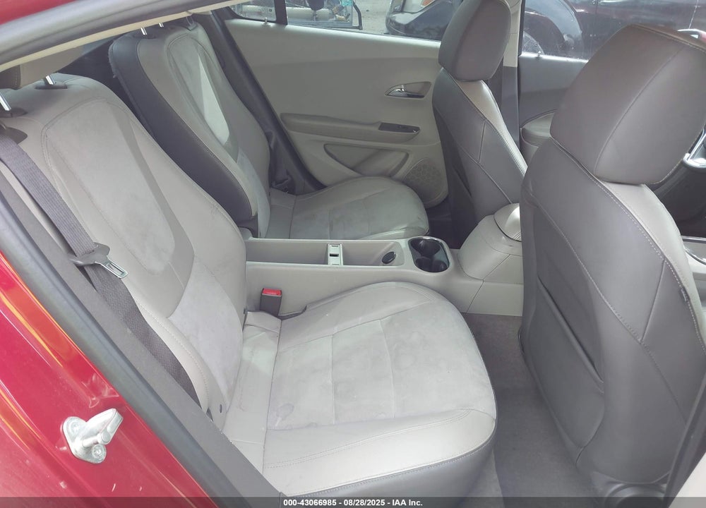 2013 CHEVROLET VOLT VIN: 1G1RH6E43DU134250