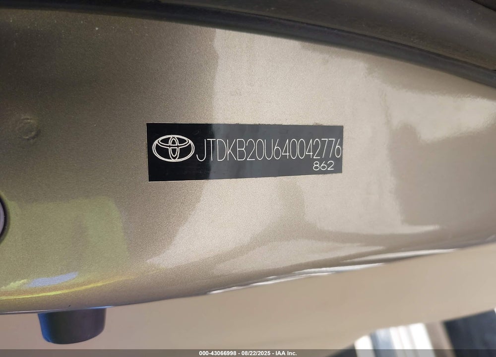 2004 TOYOTA PRIUS VIN: JTDKB20U640042776