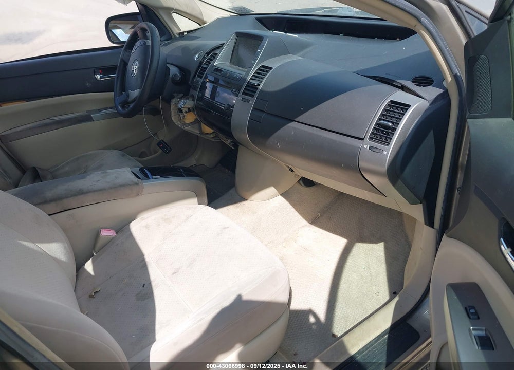 2004 TOYOTA PRIUS VIN: JTDKB20U640042776