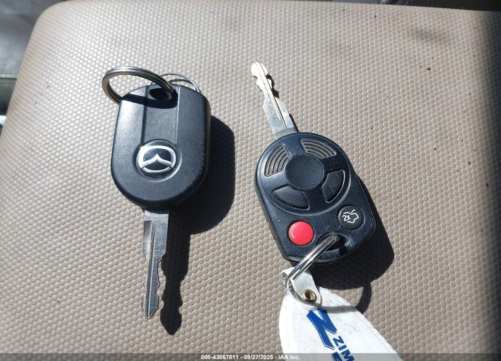 2008 MAZDA TRIBUTE VIN: 4F2CZ06128KM16702