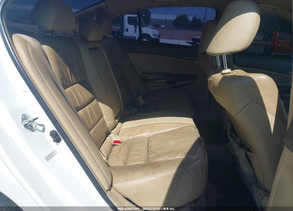 2009 HONDA ACCORD 2.4 EX-L VIN: 1HGCP26839A002545