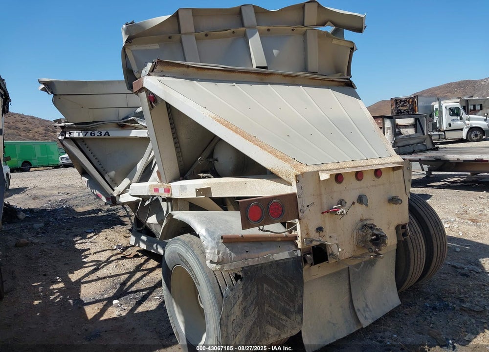1900 SPECIAL CONSTRUCTION FRUEHAUF PRIMARY TRAILER VIN: FRE248805