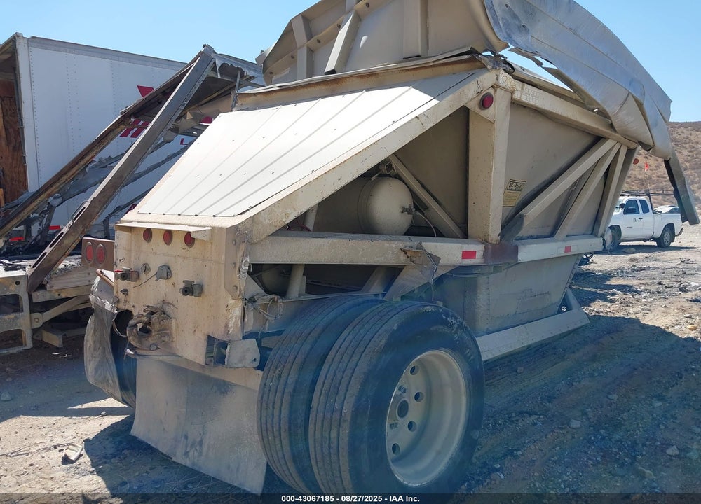 1900 SPECIAL CONSTRUCTION FRUEHAUF PRIMARY TRAILER VIN: FRE248805