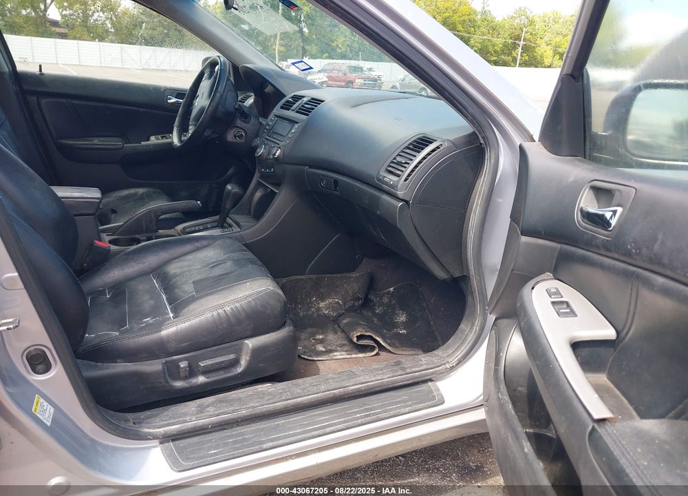 2004 HONDA ACCORD 3.0 EX VIN: 1HGCM66504A096267