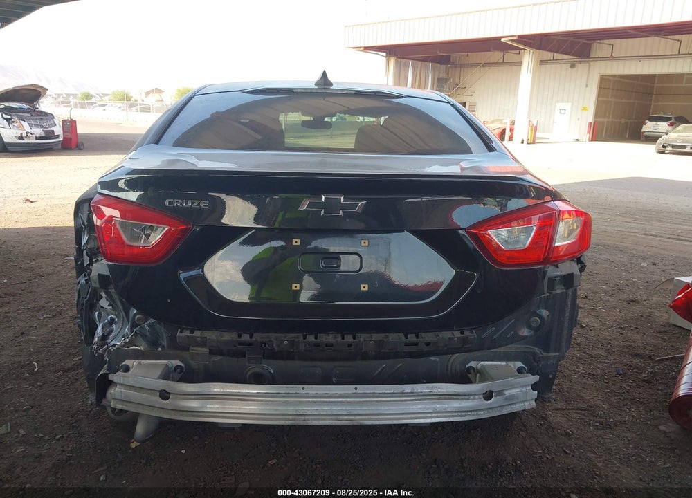 2018 CHEVROLET CRUZE VIN: 1G1BC5SM5J7208096
