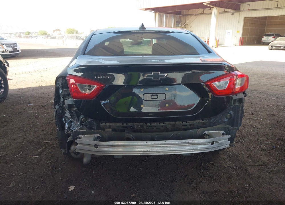 2018 CHEVROLET CRUZE VIN: 1G1BC5SM5J7208096