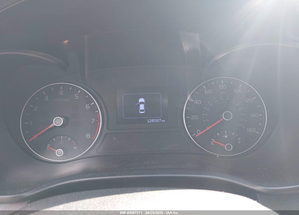 2016 KIA OPTIMA VIN: 5XXGT4L1XGG009184