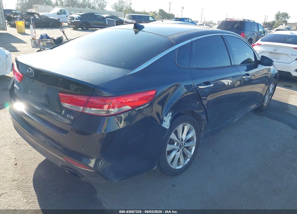 2016 KIA OPTIMA EX VIN: 5XXGU4L30GG119580