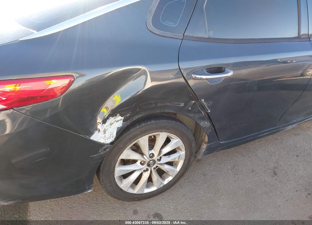 2016 KIA OPTIMA EX VIN: 5XXGU4L30GG119580