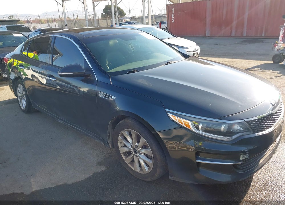 2016 KIA OPTIMA EX VIN: 5XXGU4L30GG119580