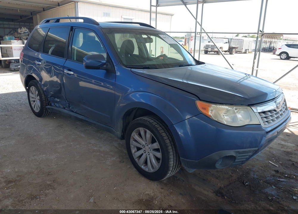 2011 SUBARU FORESTER 2.5X PREMIUM VIN: JF2SHADC4BG781676