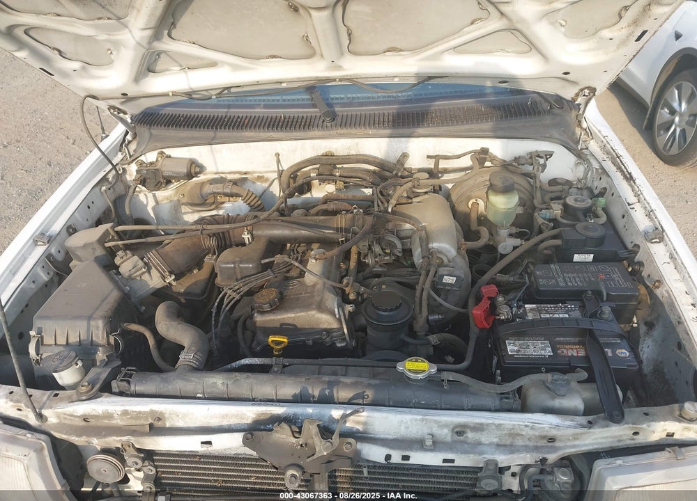 2000 TOYOTA TACOMA VIN: 5TEWM72N5YZ702648