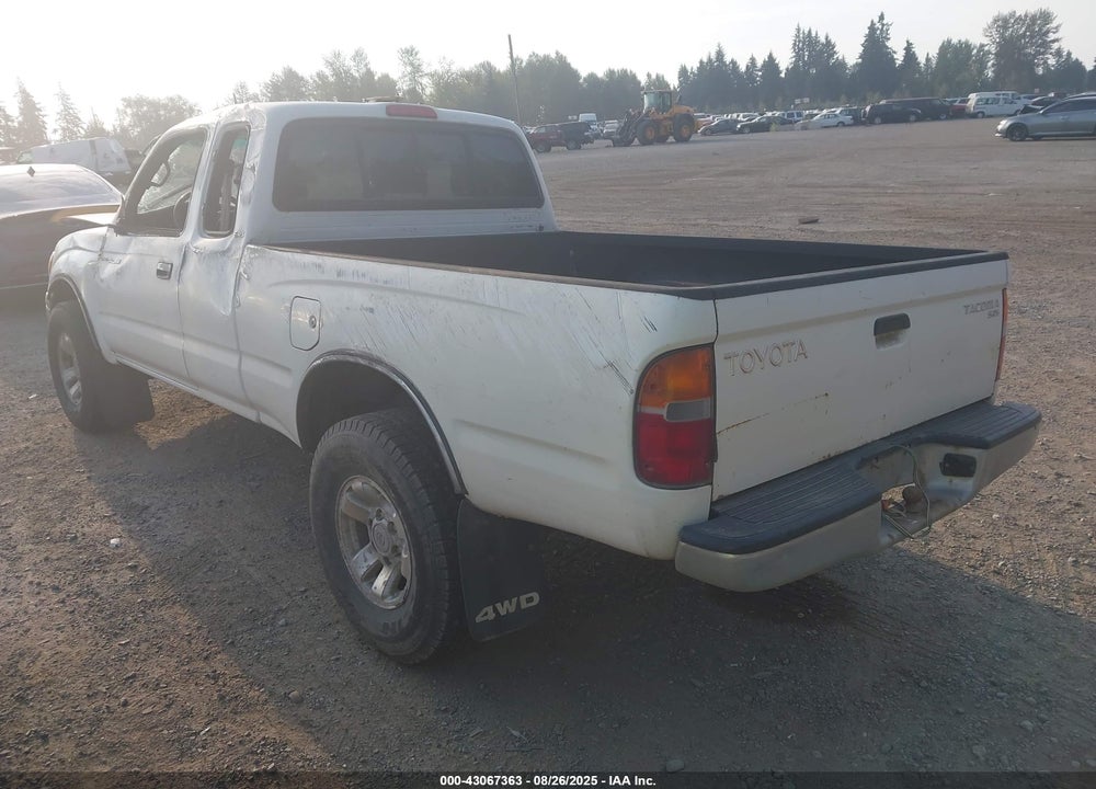 2000 TOYOTA TACOMA VIN: 5TEWM72N5YZ702648
