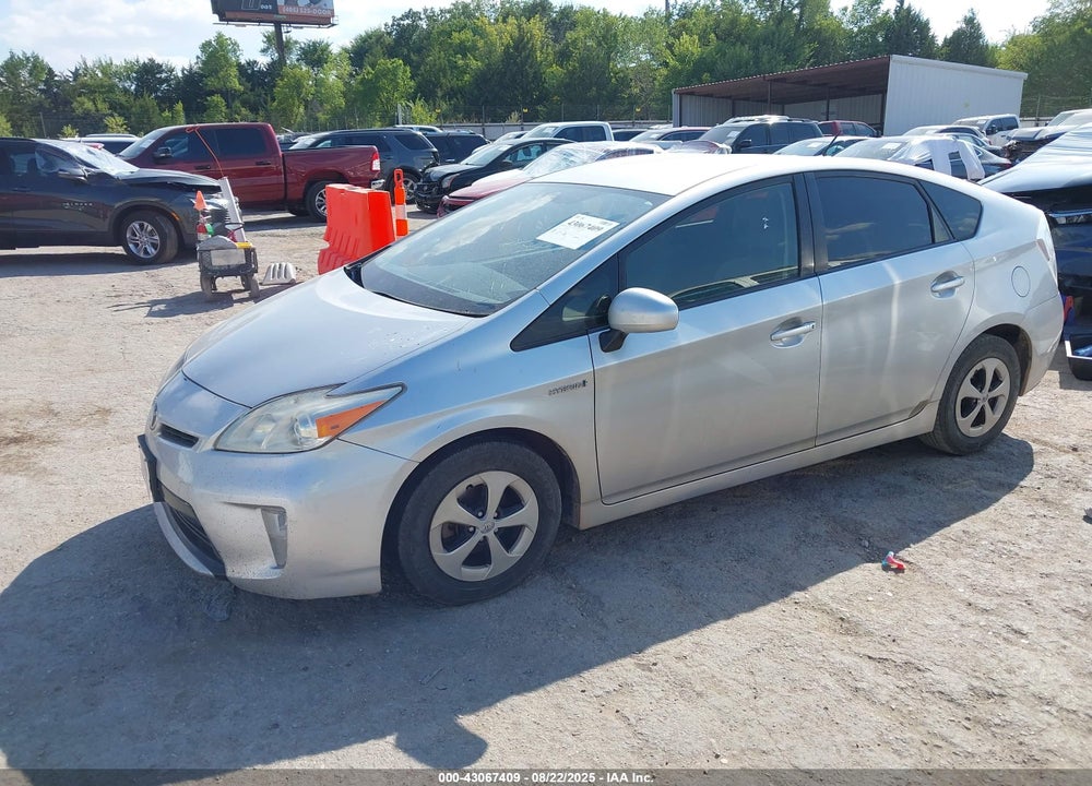2013 TOYOTA PRIUS TWO VIN: JTDKN3DU8D5560804