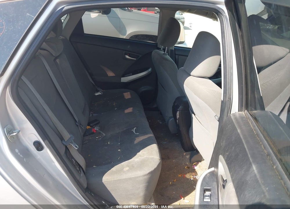 2013 TOYOTA PRIUS TWO VIN: JTDKN3DU8D5560804