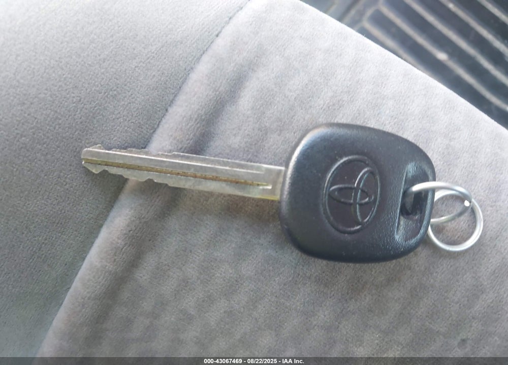 2007 TOYOTA COROLLA VIN: 2T1BR32E77C787313