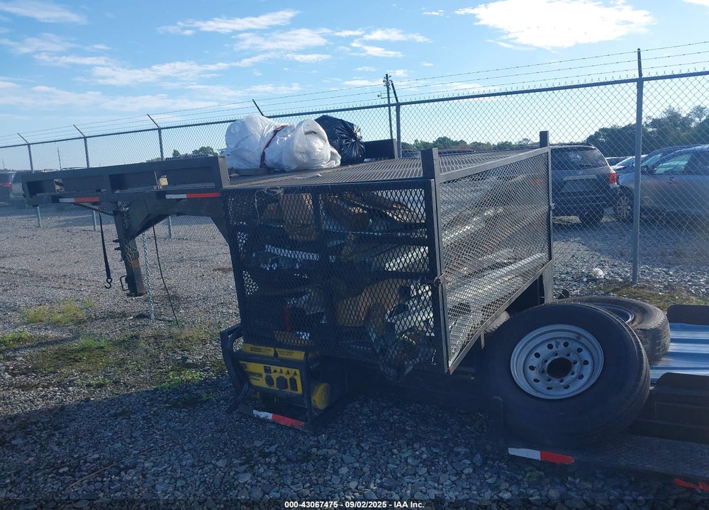 2018 CARDINAL TRAILERS 30' GOOSENECK VIN: 1C9BU3021JD849414