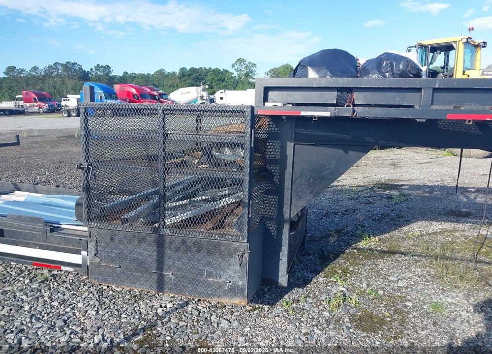 2018 CARDINAL TRAILERS 30' GOOSENECK VIN: 1C9BU3021JD849414