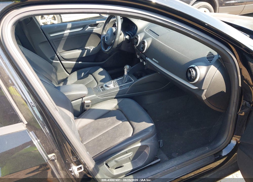 2016 AUDI A3 VIN: WAUB8GFFXG1054588