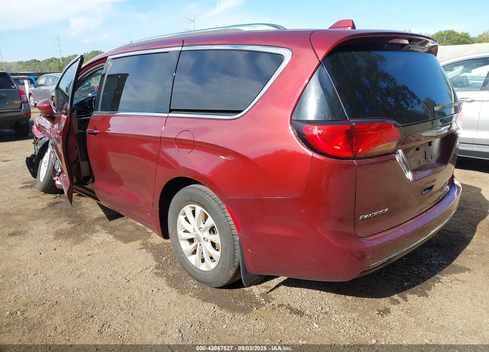 2018 CHRYSLER PACIFICA VIN: 2C4RC1EGXJR104142