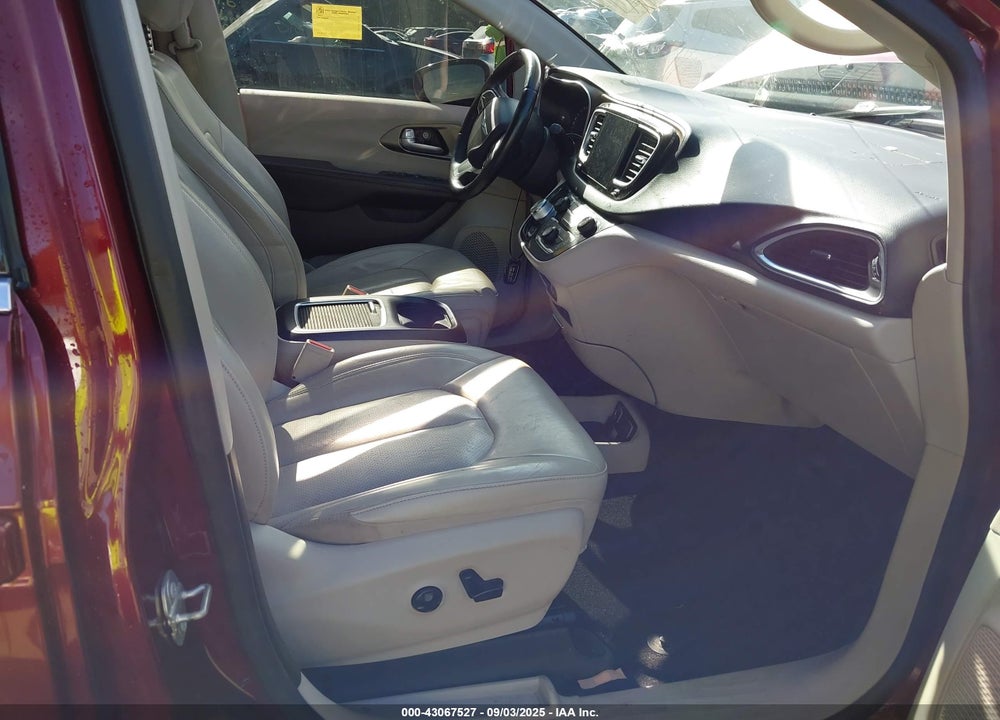 2018 CHRYSLER PACIFICA VIN: 2C4RC1EGXJR104142