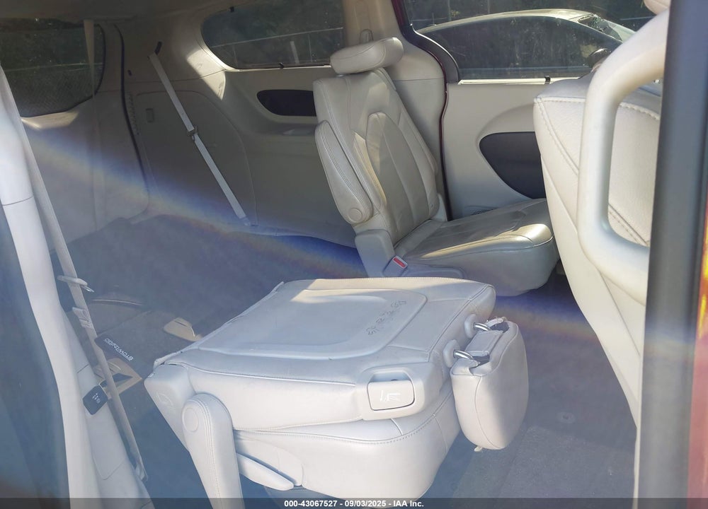 2018 CHRYSLER PACIFICA VIN: 2C4RC1EGXJR104142