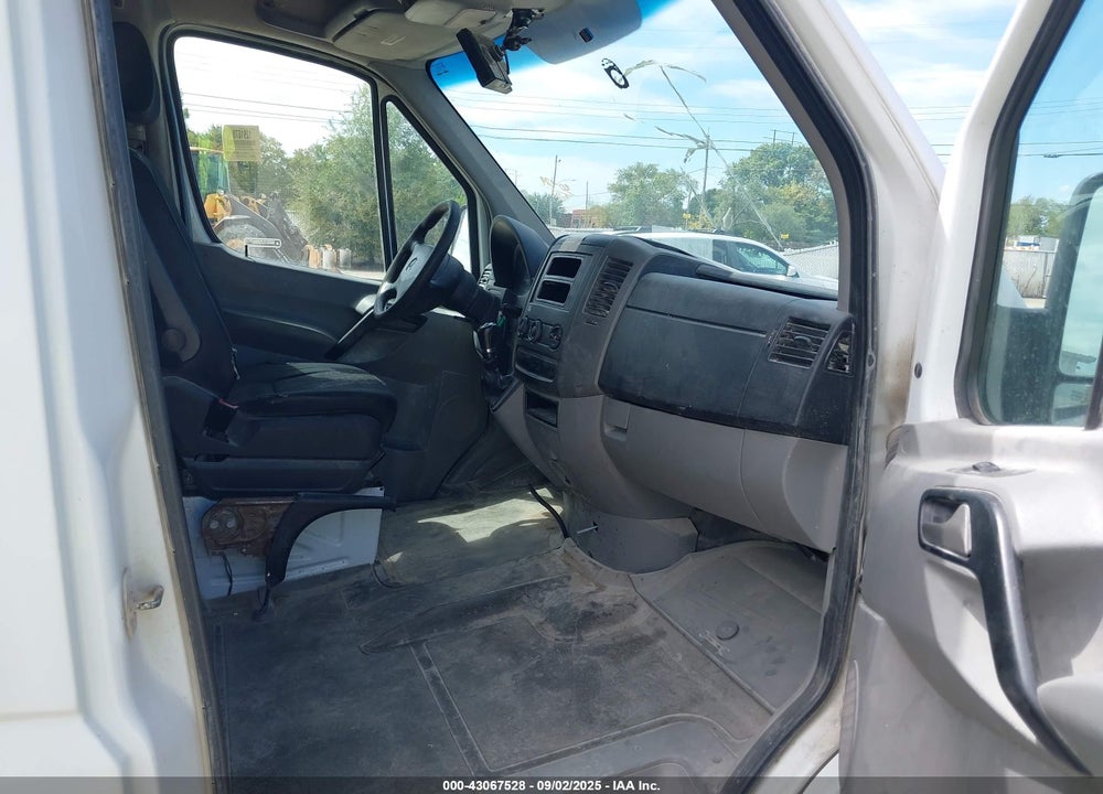 2014 MERCEDES-BENZ SPRINTER 2500 HIGH ROOF VIN: WD3PE8DE9E5829982