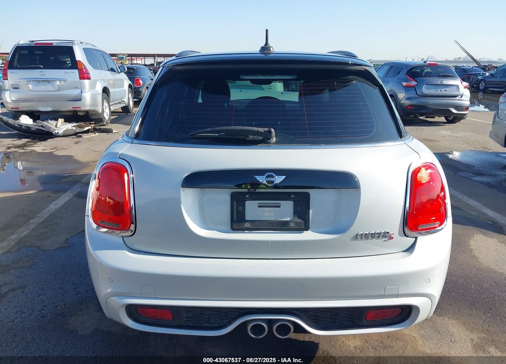 2018 MINI HARDTOP VIN: WMWXU3C59J2F51335