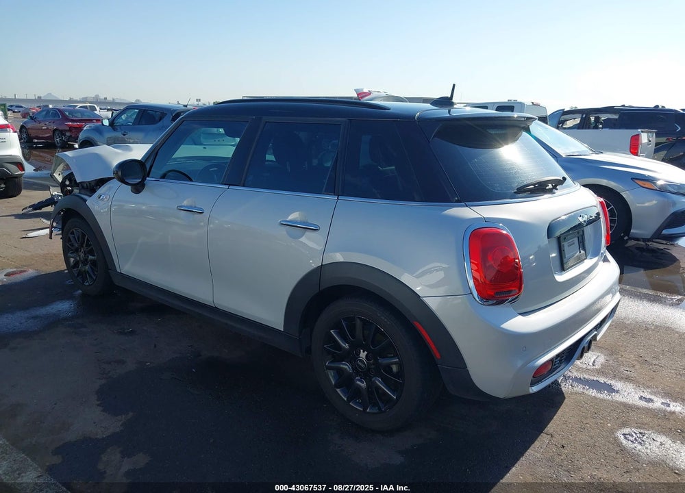 2018 MINI HARDTOP VIN: WMWXU3C59J2F51335