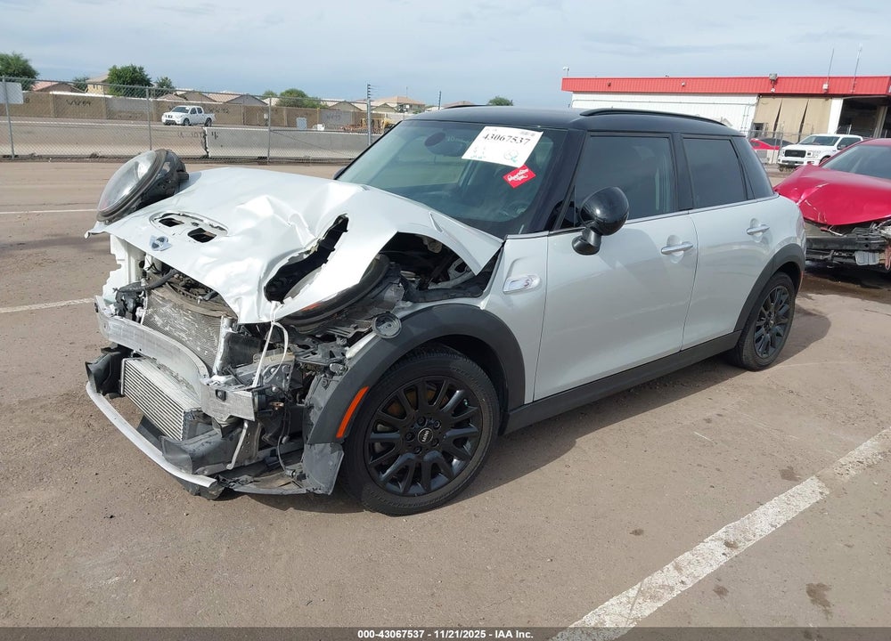 2018 MINI HARDTOP VIN: WMWXU3C59J2F51335