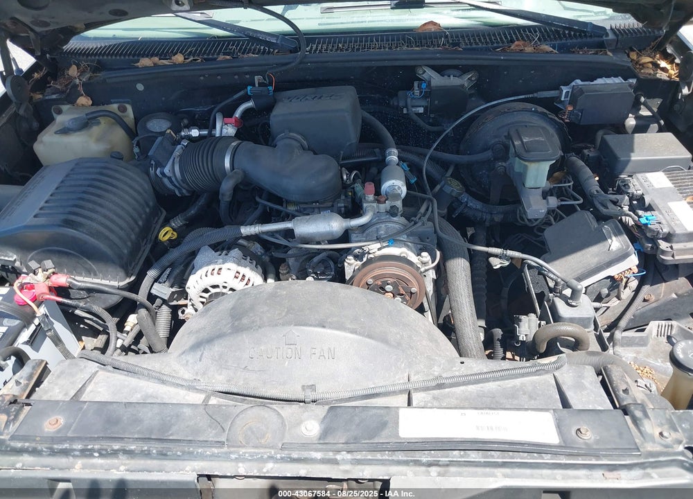 1998 CHEVROLET TAHOE LS VIN: 1GNEK13R4WR110917