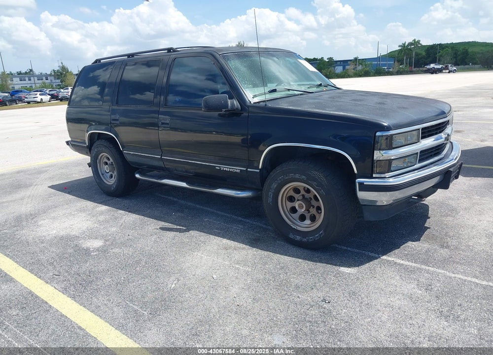 1998 CHEVROLET TAHOE LS VIN: 1GNEK13R4WR110917